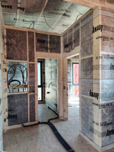 interior timber frame inainte de rigips